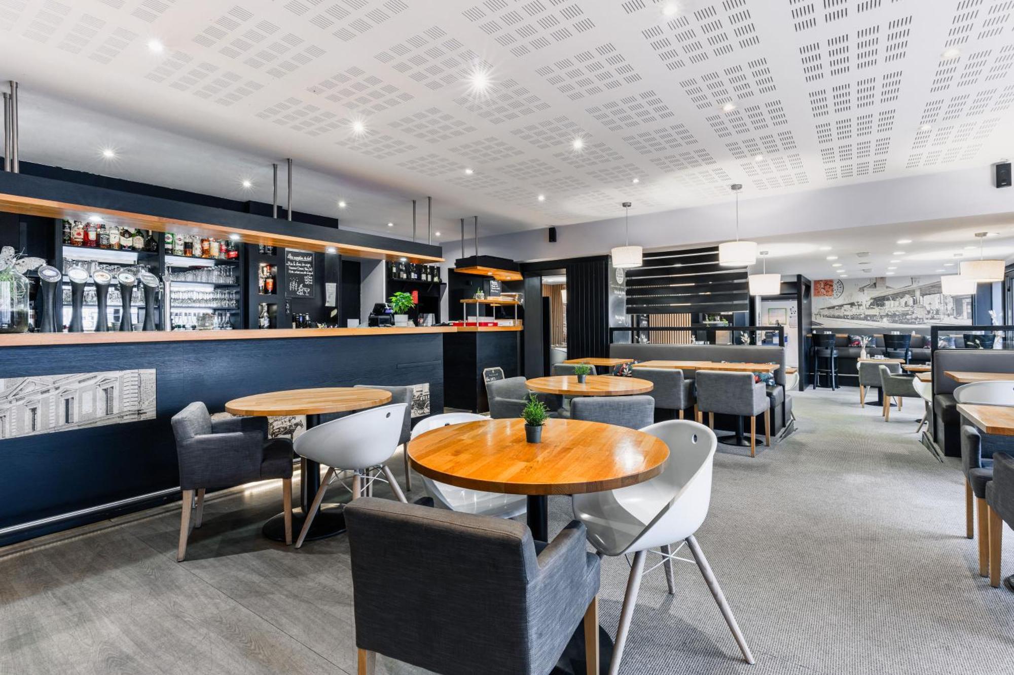 Ibis Styles Vannes Gare Centre Exterior photo