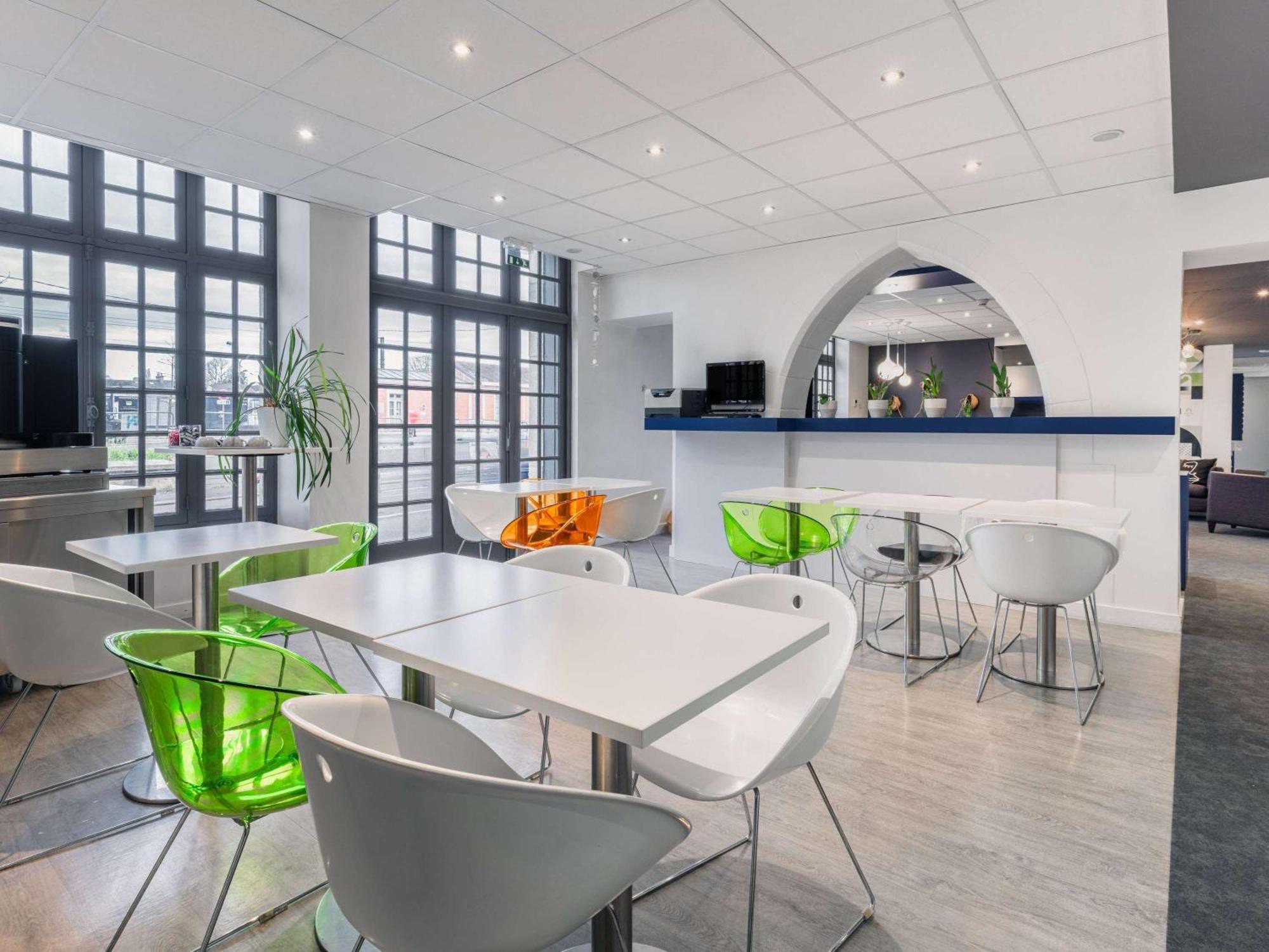 Ibis Styles Vannes Gare Centre Exterior photo