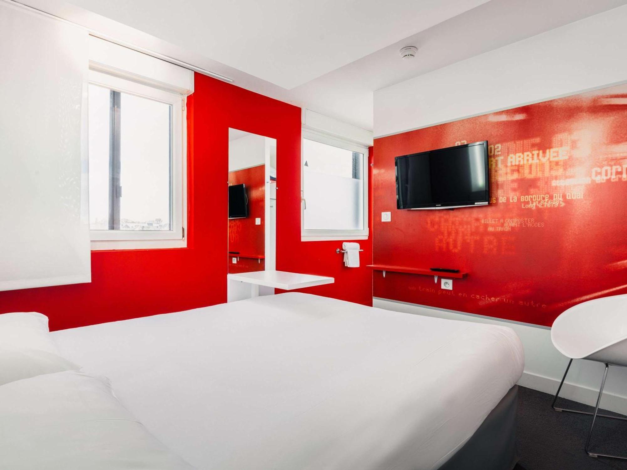 Ibis Styles Vannes Gare Centre Exterior photo