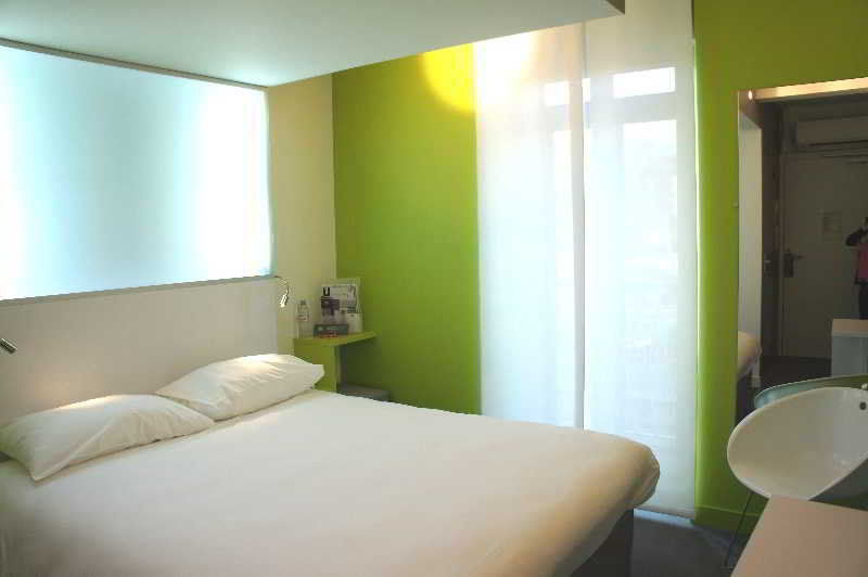 Ibis Styles Vannes Gare Centre Exterior photo